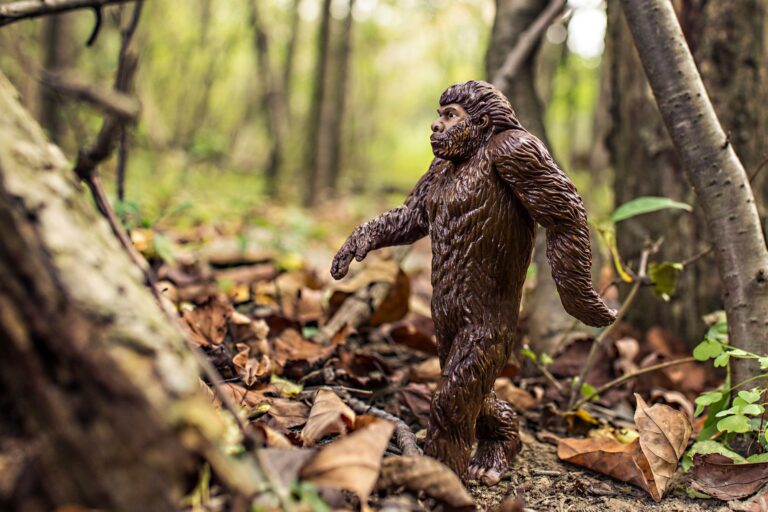 30 Most Mythical Creatures From Folklore, Legends, Fantasy - BookMoodMatch