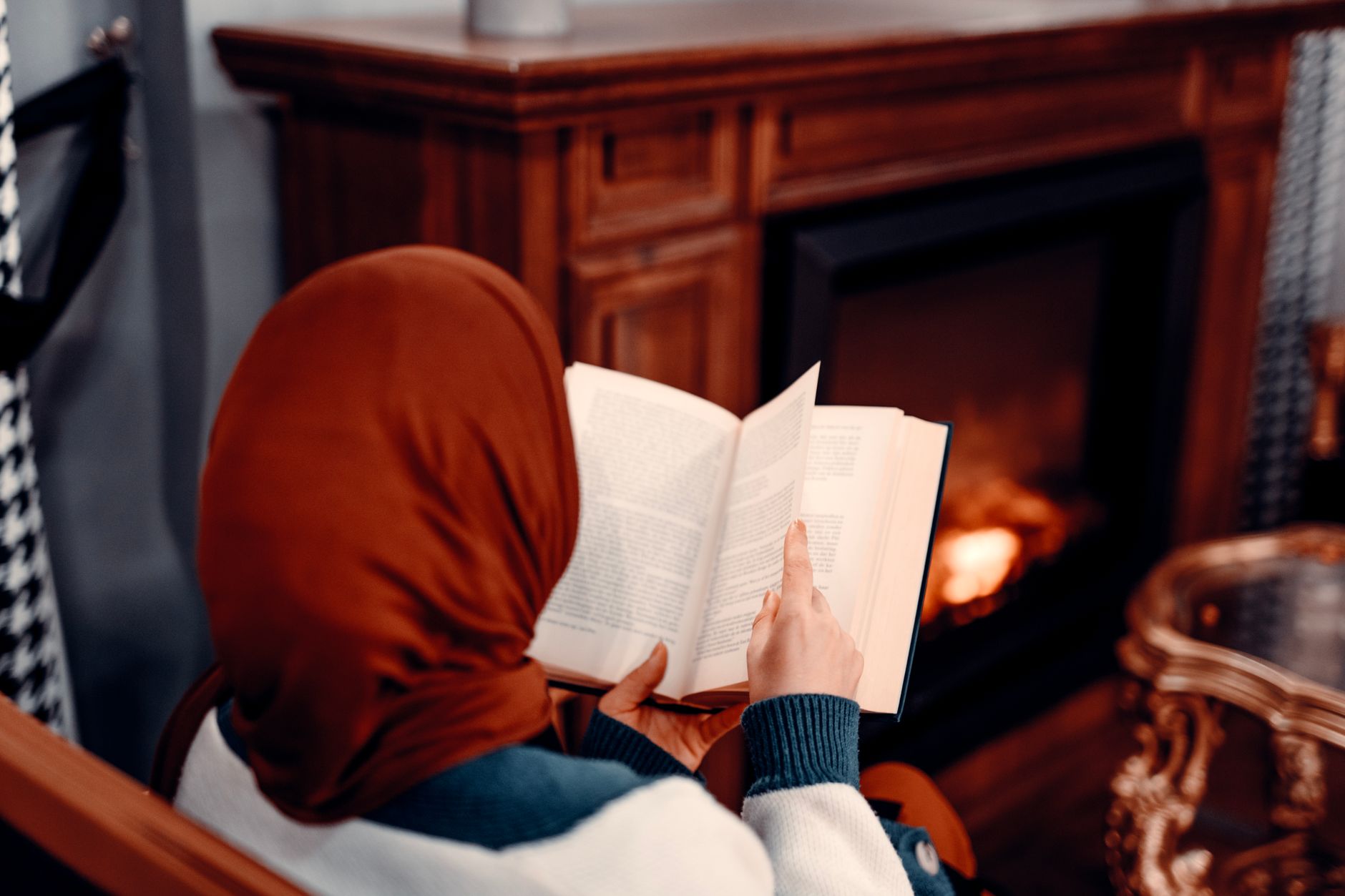 The Mood-Book Connection: Why Your Brain Craves Specific Stories — Transform Your Reading Habits: Science-Backed Strategies to Match Books with Your M